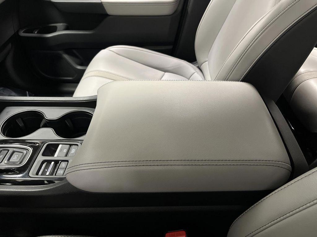 used 2023 Honda Pilot car, priced at $35,100