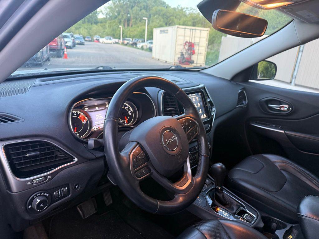 used 2019 Jeep Cherokee car, priced at $17,494