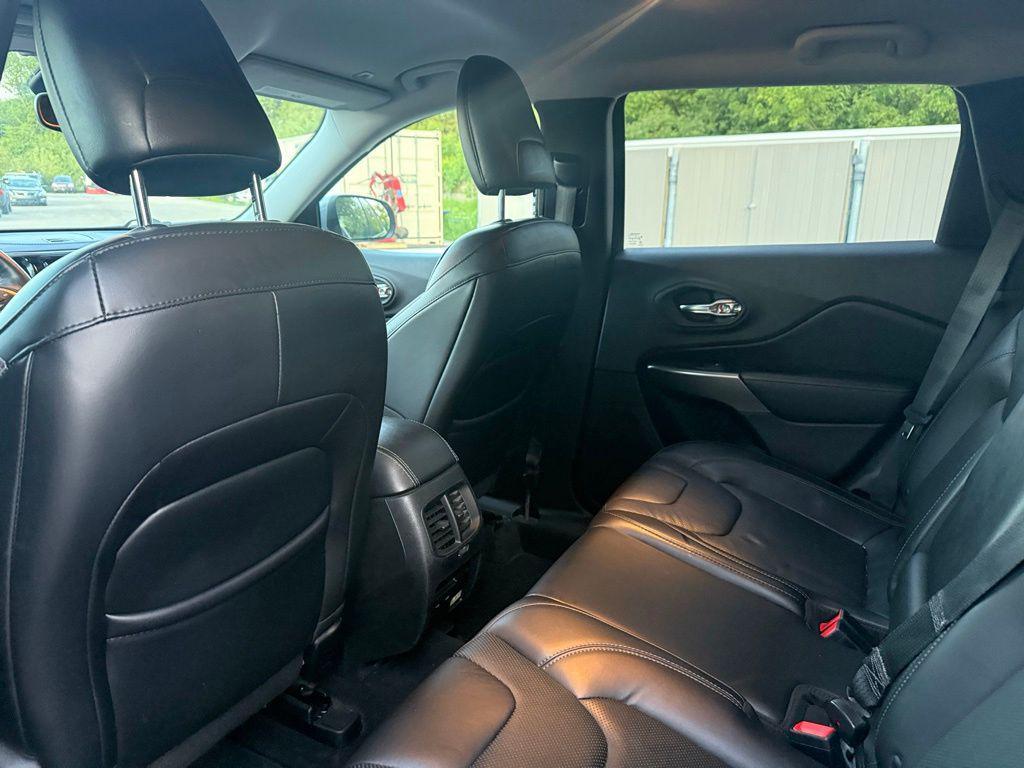 used 2019 Jeep Cherokee car, priced at $17,494