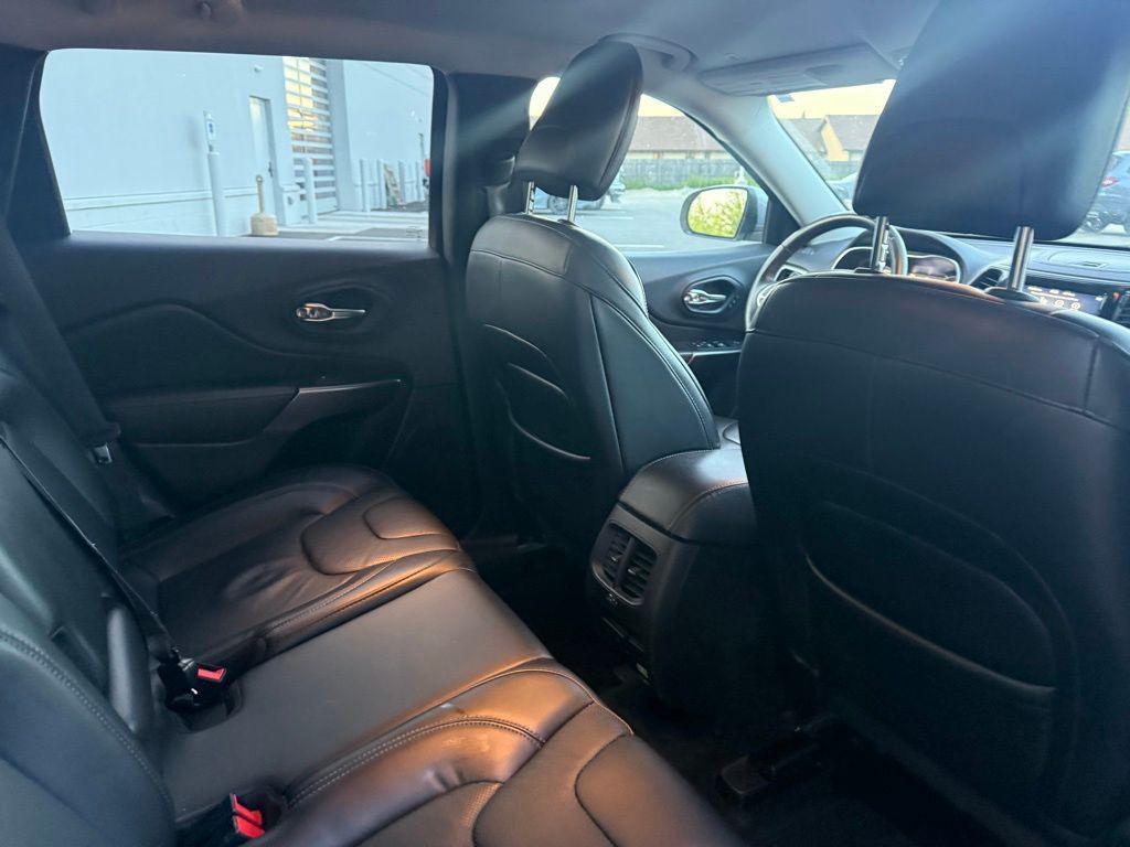 used 2019 Jeep Cherokee car, priced at $17,494