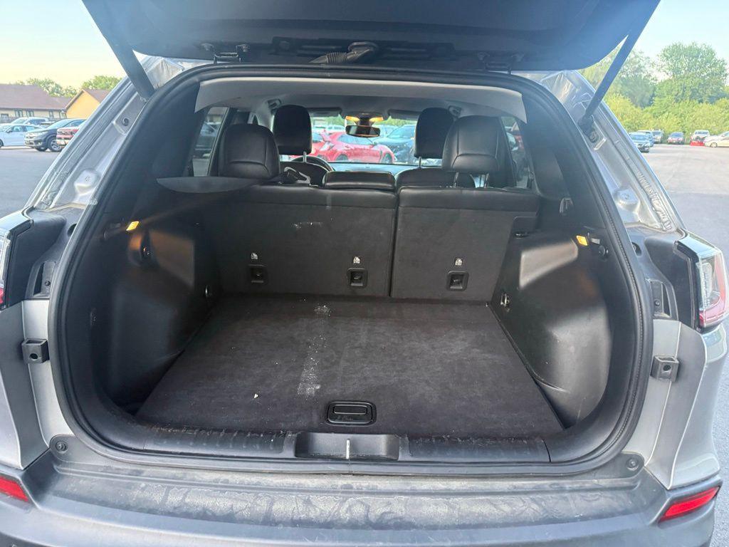 used 2019 Jeep Cherokee car, priced at $17,494