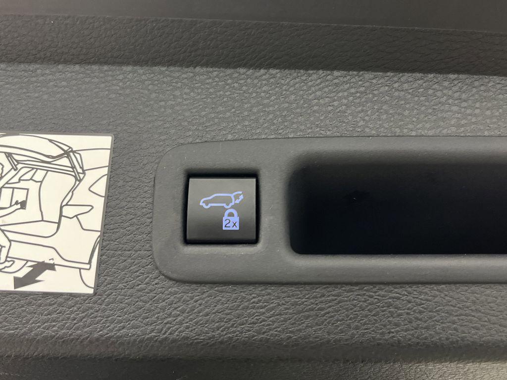 used 2024 Toyota Sienna car, priced at $46,900