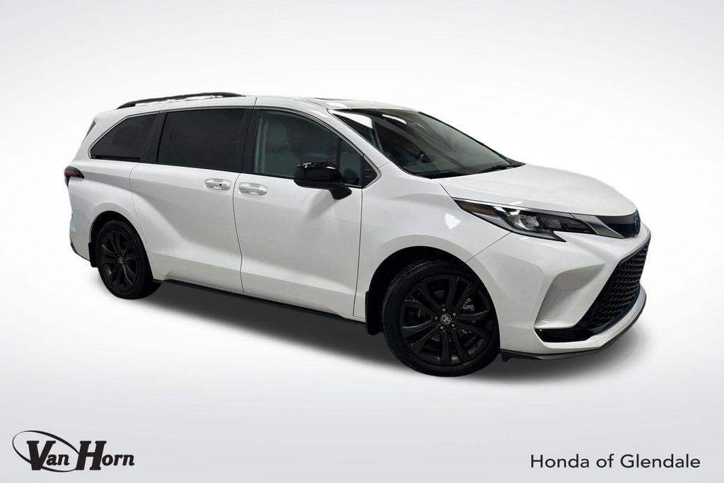 used 2024 Toyota Sienna car, priced at $46,900