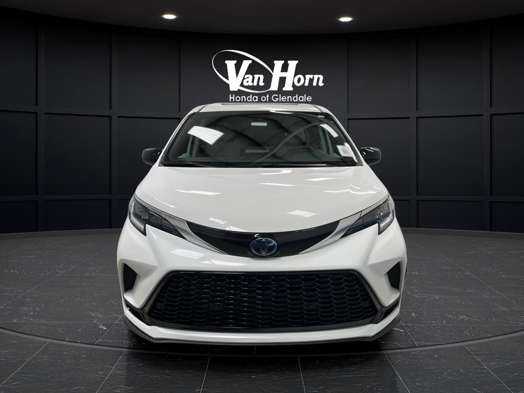 used 2024 Toyota Sienna car, priced at $46,548