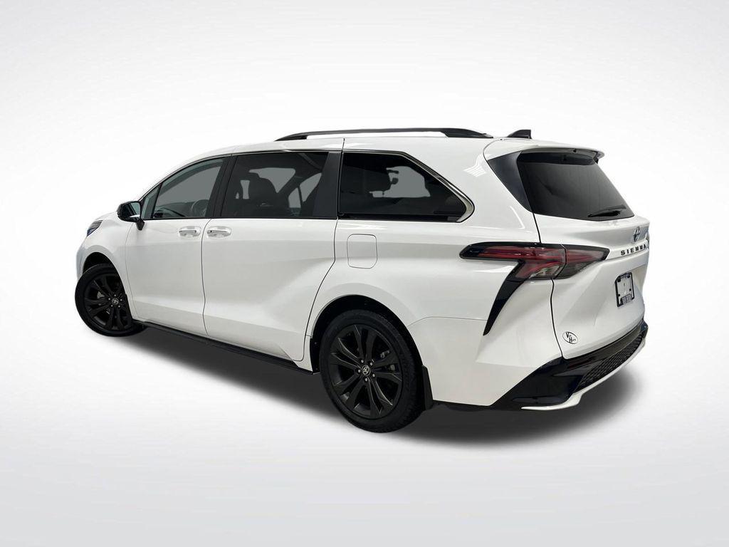 used 2024 Toyota Sienna car, priced at $46,900
