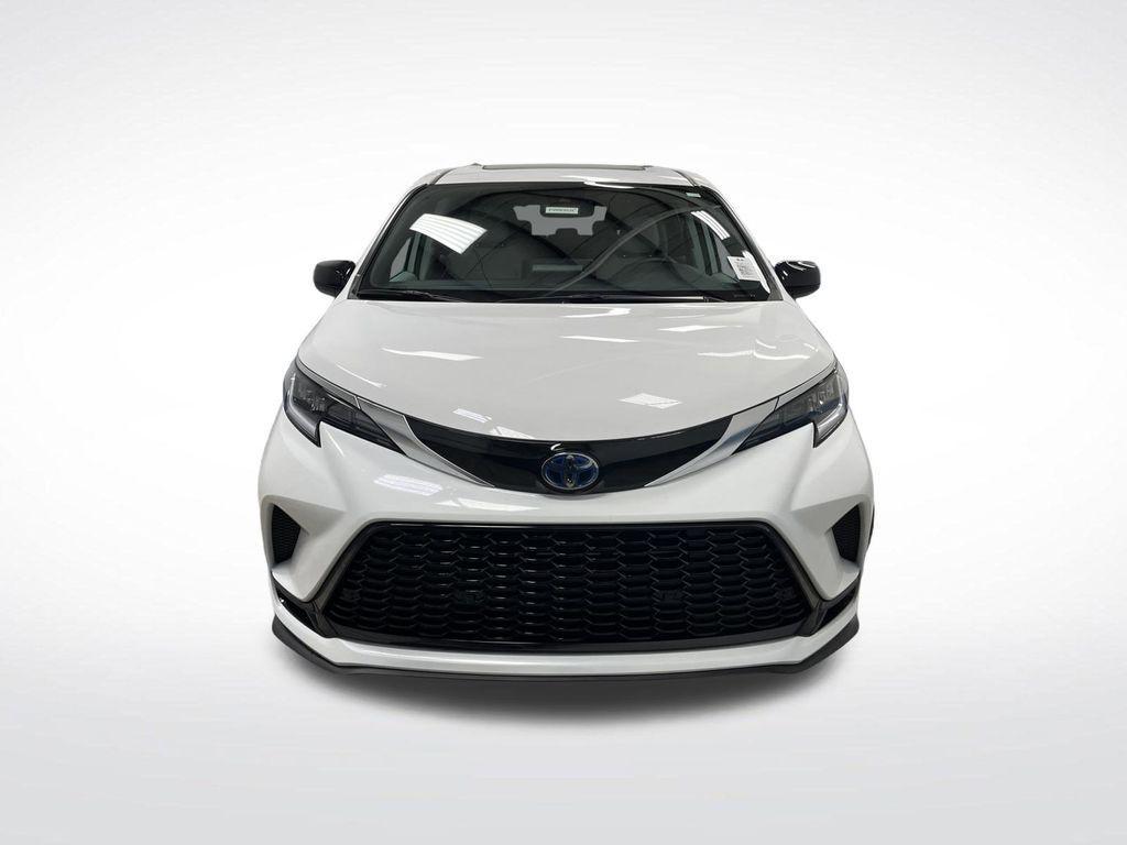 used 2024 Toyota Sienna car, priced at $46,900