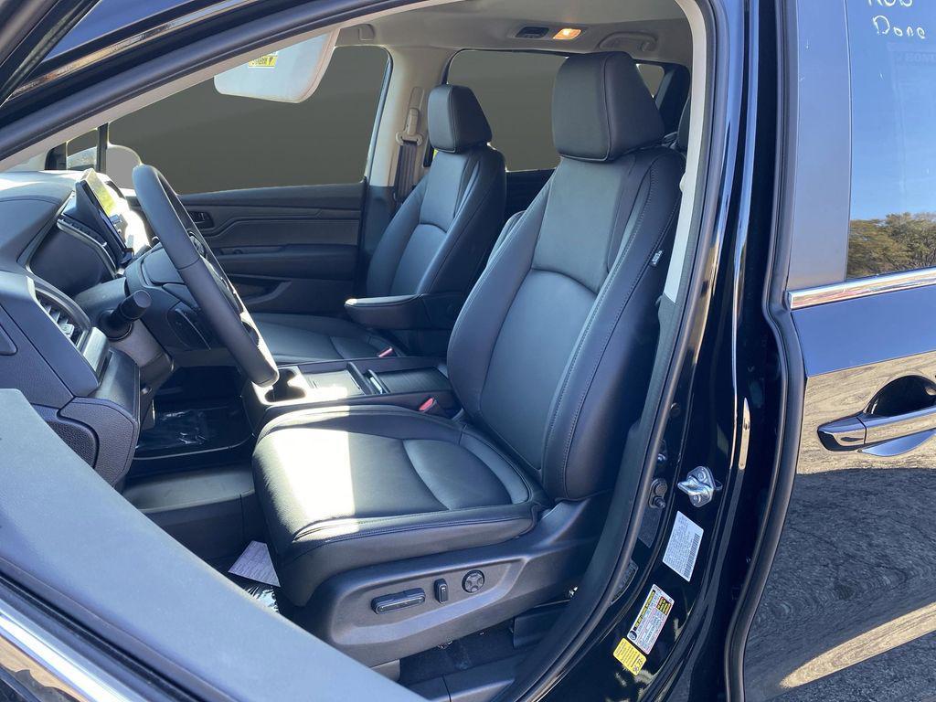 new 2026 Honda Odyssey car, priced at $42,783