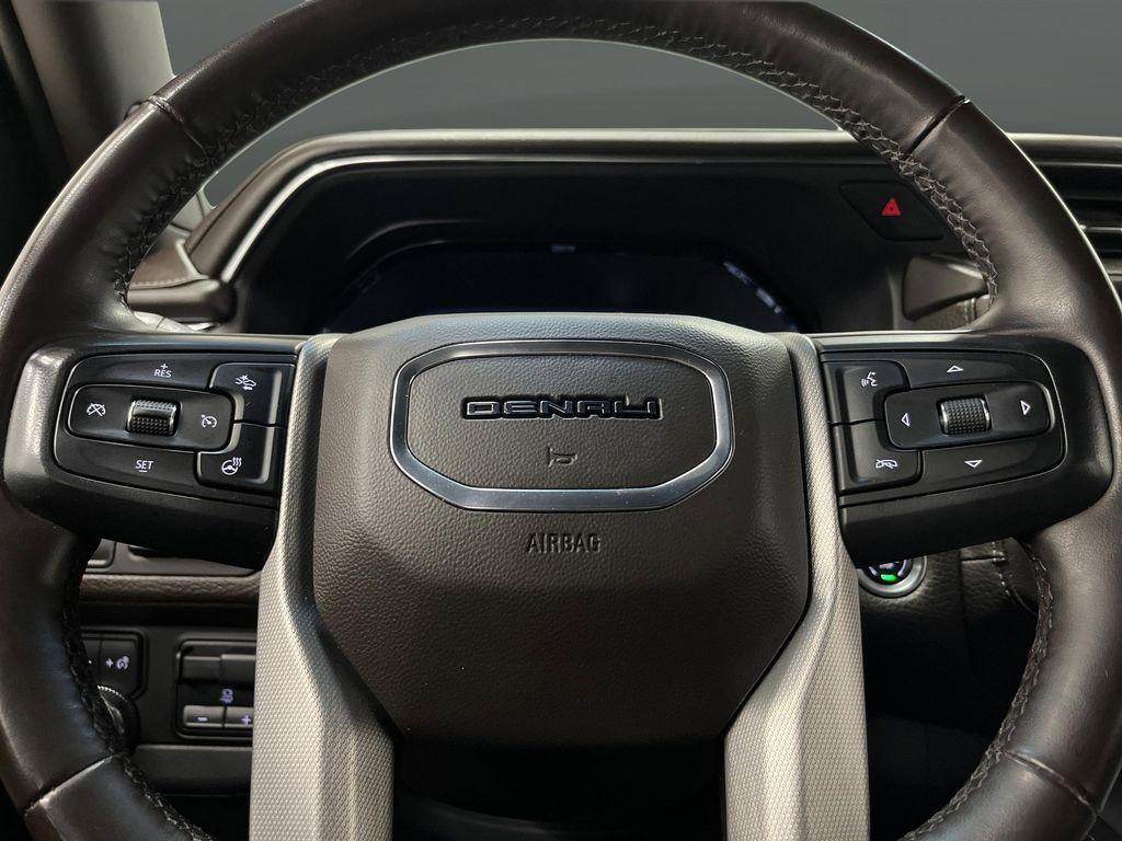 used 2023 GMC Yukon XL car, priced at $69,998