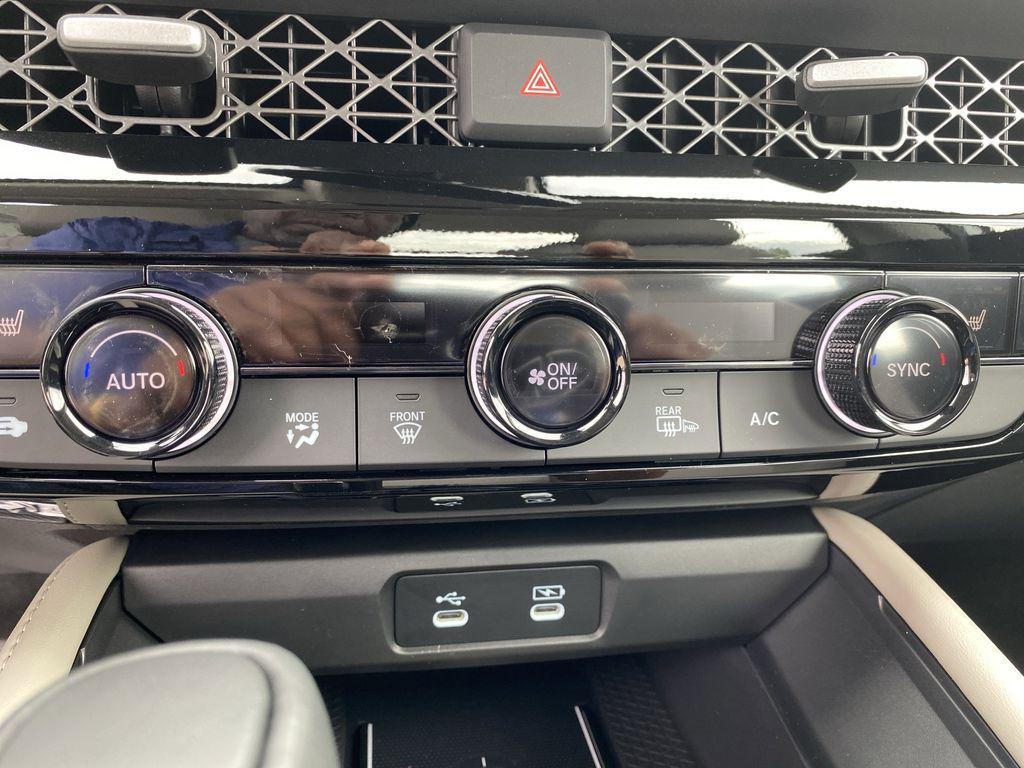 new 2025 Honda Accord Hybrid car, priced at $38,152