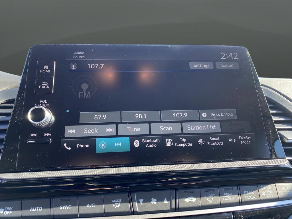 new 2026 Honda Odyssey car, priced at $43,858