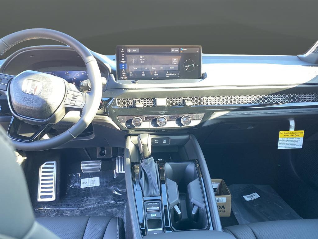 new 2026 Honda Accord Hybrid car, priced at $35,222