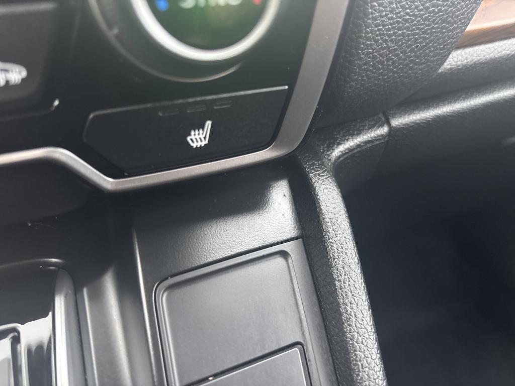 used 2022 Honda CR-V car, priced at $29,000