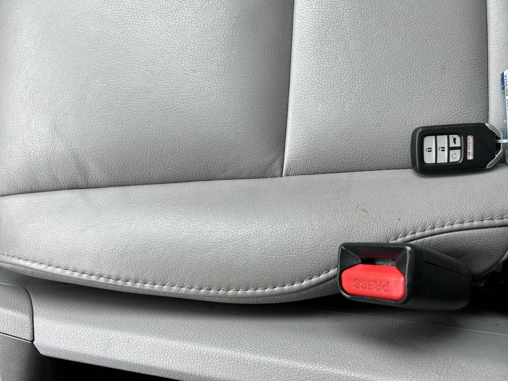 used 2021 Honda Pilot car, priced at $26,500