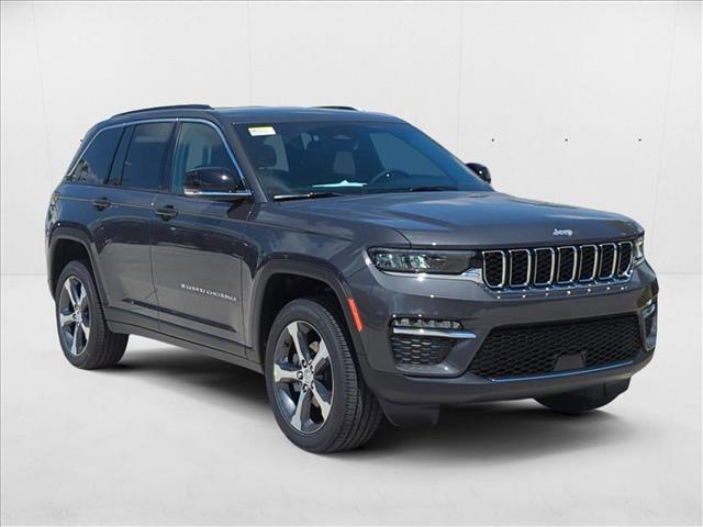new 2025 Jeep Grand Cherokee car, priced at $39,541