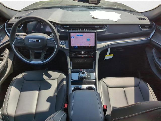 new 2025 Jeep Grand Cherokee car, priced at $39,541