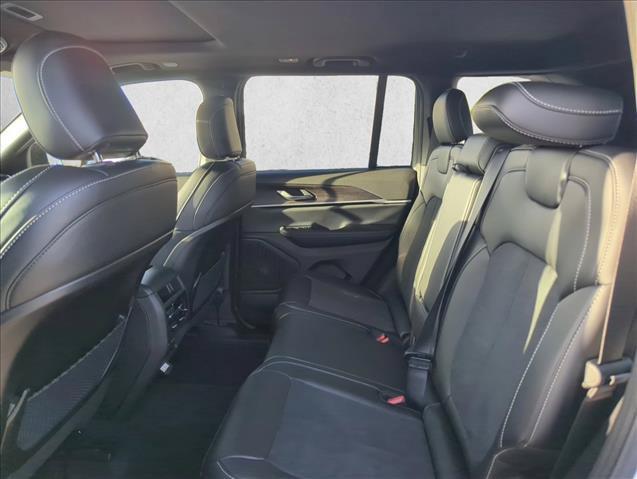 new 2026 Jeep Grand Cherokee car, priced at $40,197