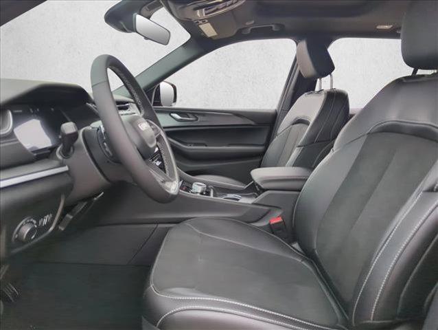 new 2025 Jeep Grand Cherokee car, priced at $34,998