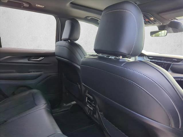 used 2025 Jeep Grand Cherokee car, priced at $35,255