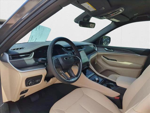 new 2025 Jeep Grand Cherokee L car, priced at $38,992