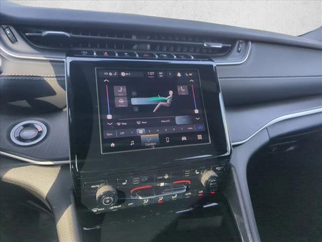 new 2025 Jeep Grand Cherokee car, priced at $38,066