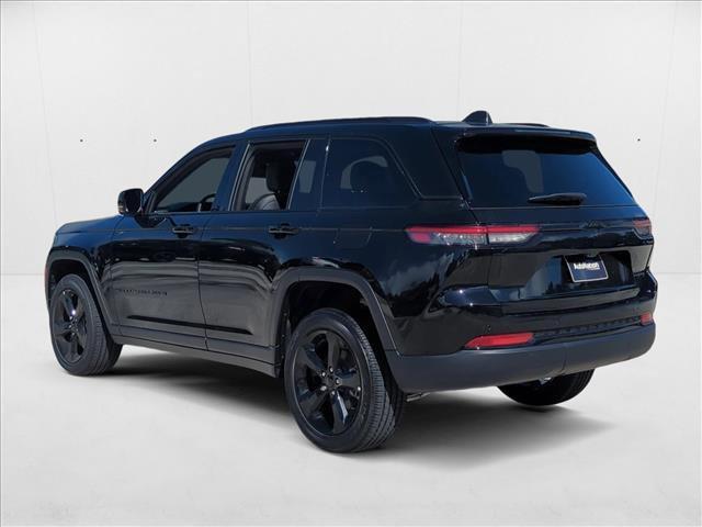 new 2025 Jeep Grand Cherokee car, priced at $37,353