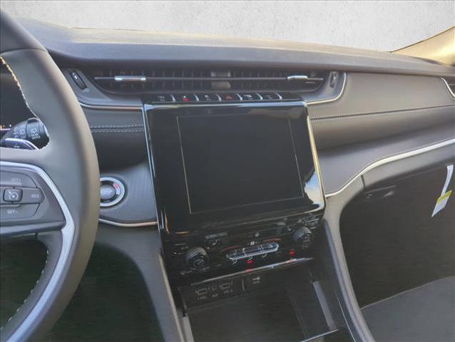 new 2025 Jeep Grand Cherokee car, priced at $35,050