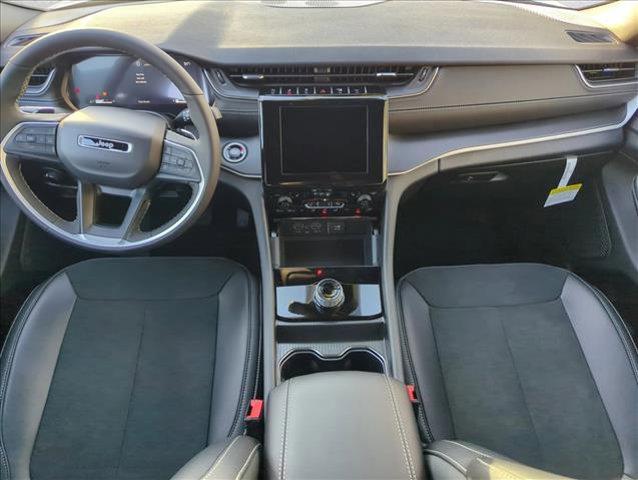 new 2025 Jeep Grand Cherokee car, priced at $35,050