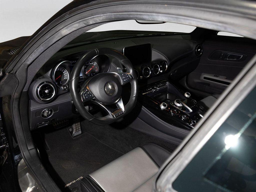 Mercedes-Benz AMG GT view 30