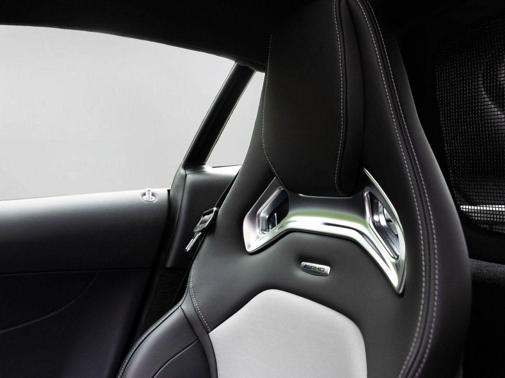 Mercedes-Benz AMG GT view 10