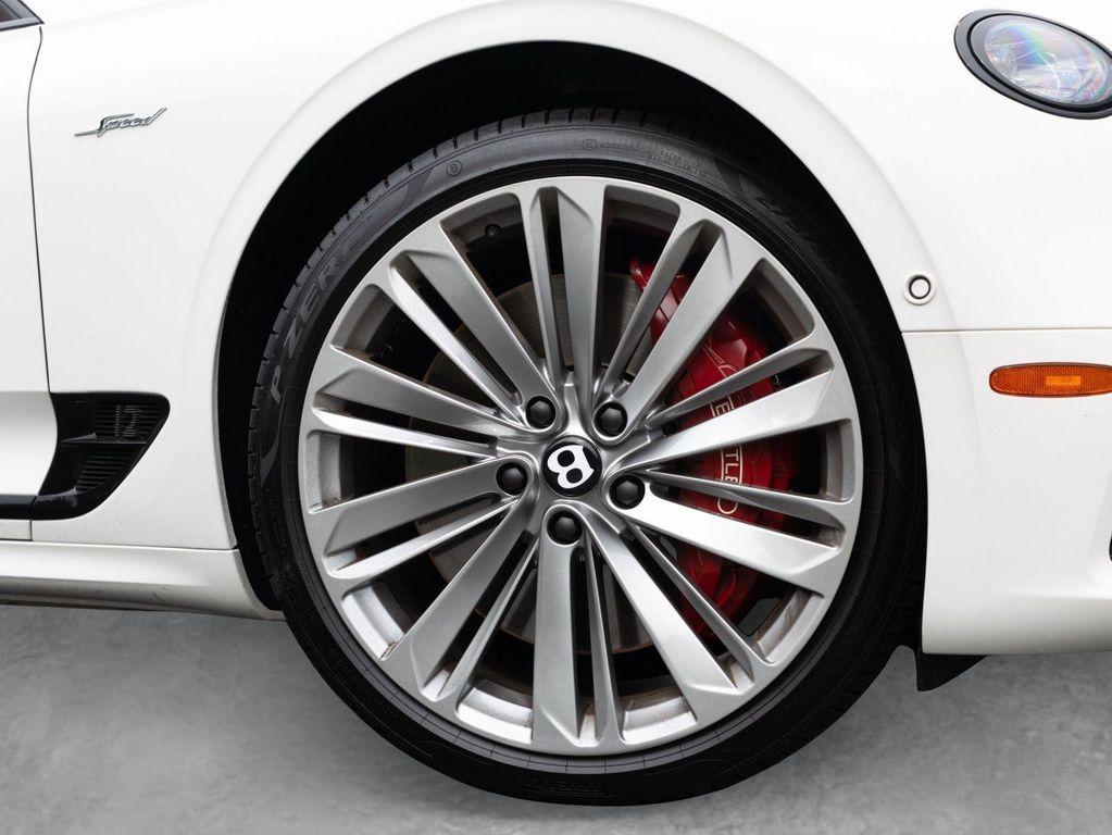 Bentley Continental GT view 13