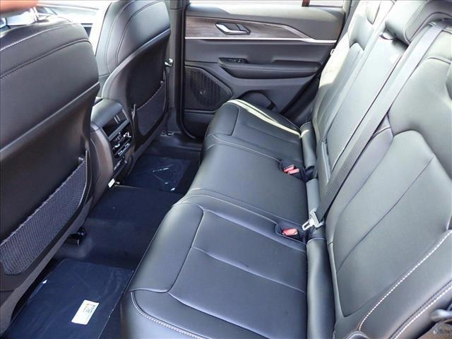 new 2025 Jeep Grand Cherokee car, priced at $50,547