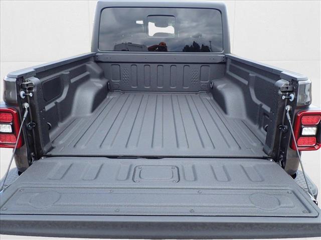 new 2025 Jeep Gladiator car, priced at $52,839