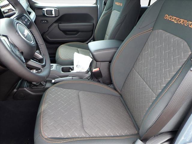 new 2025 Jeep Gladiator car, priced at $50,797