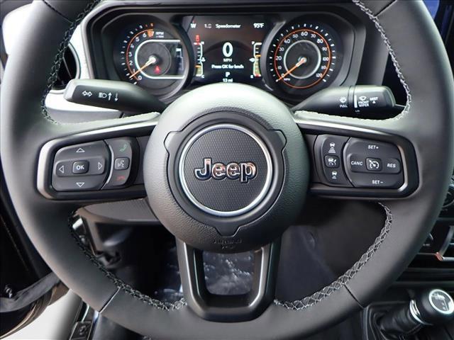 new 2025 Jeep Gladiator car, priced at $45,547