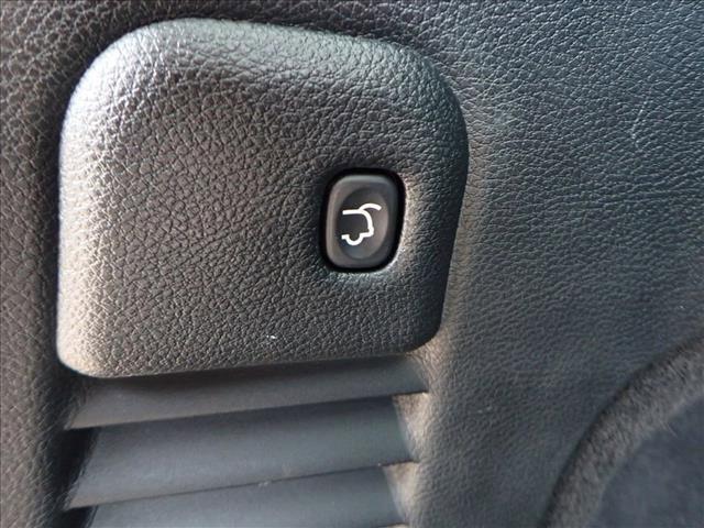 used 2018 Jeep Grand Cherokee car, priced at $13,399