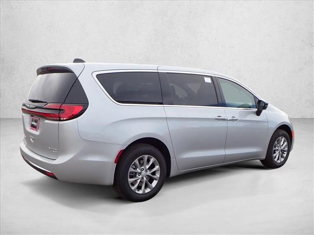 new 2026 Chrysler Pacifica car, priced at $57,284