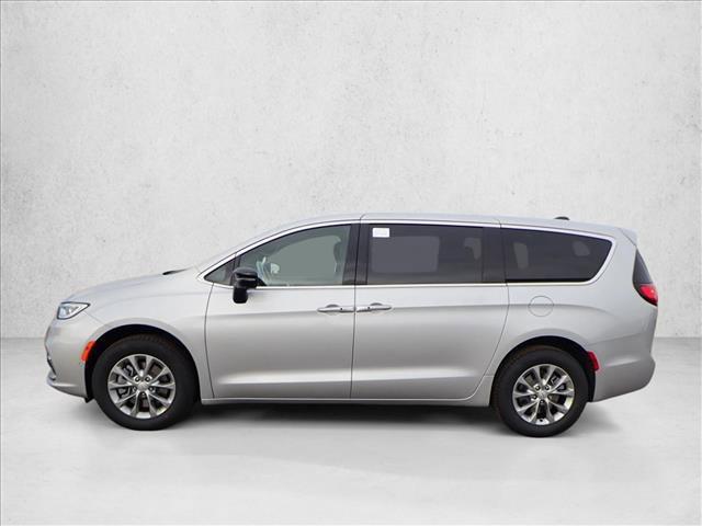 new 2026 Chrysler Pacifica car, priced at $57,284