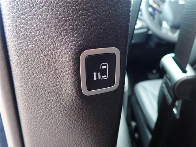 new 2025 Chrysler Pacifica car, priced at $44,797