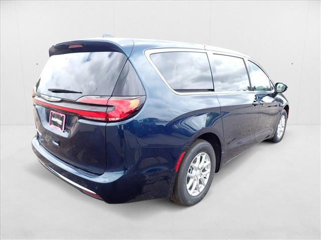 new 2025 Chrysler Pacifica car, priced at $44,797