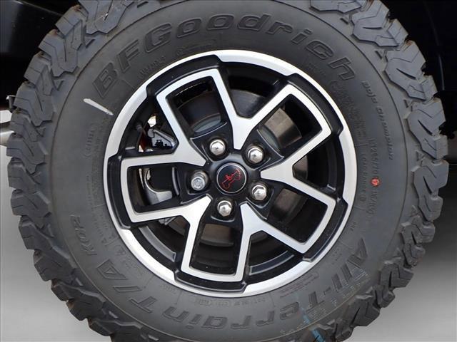 new 2025 Jeep Wrangler car, priced at $57,797