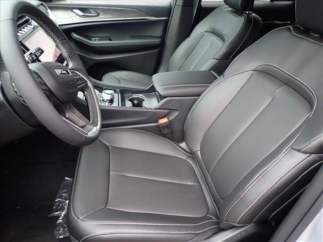 new 2025 Jeep Grand Cherokee car, priced at $52,279