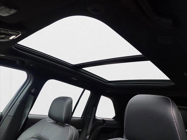 new 2025 Jeep Grand Cherokee car, priced at $52,279