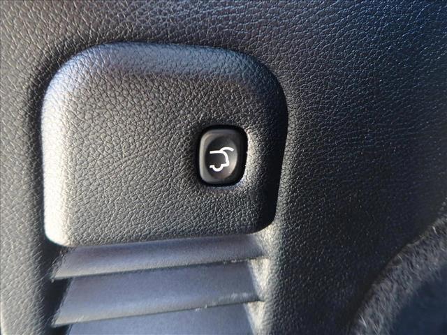 used 2020 Jeep Grand Cherokee car, priced at $19,999