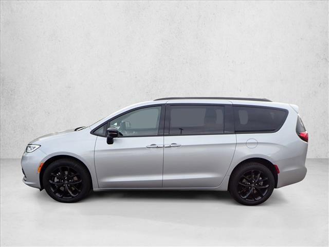 new 2026 Chrysler Pacifica car, priced at $54,814