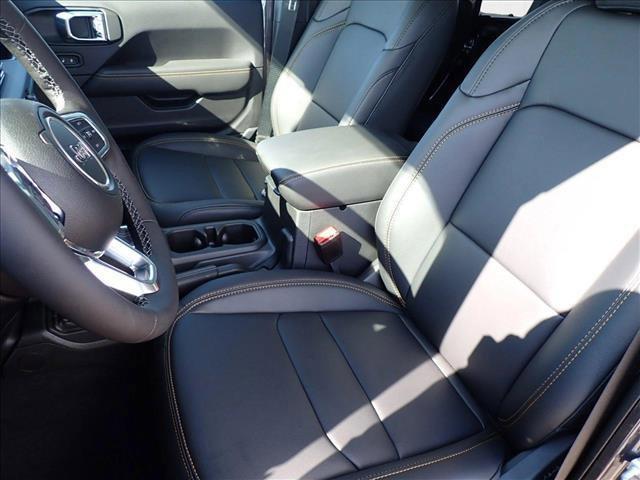 new 2025 Jeep Wrangler car, priced at $50,988