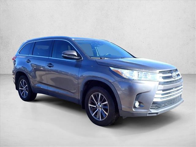 used 2019 Toyota Highlander car, priced at $25,499