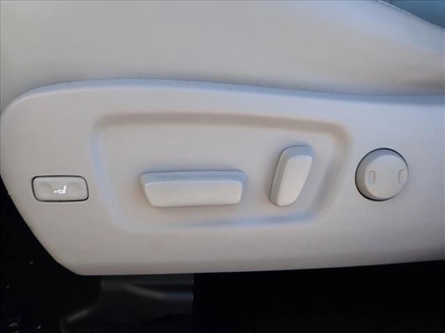 used 2019 Toyota Highlander car, priced at $25,499