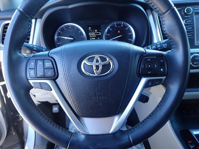 used 2019 Toyota Highlander car, priced at $25,499