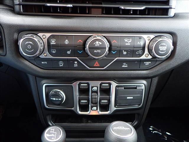 new 2026 Jeep Gladiator car, priced at $51,879