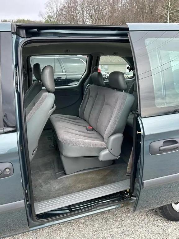 used 2006 Dodge Caravan car, priced at $6,995